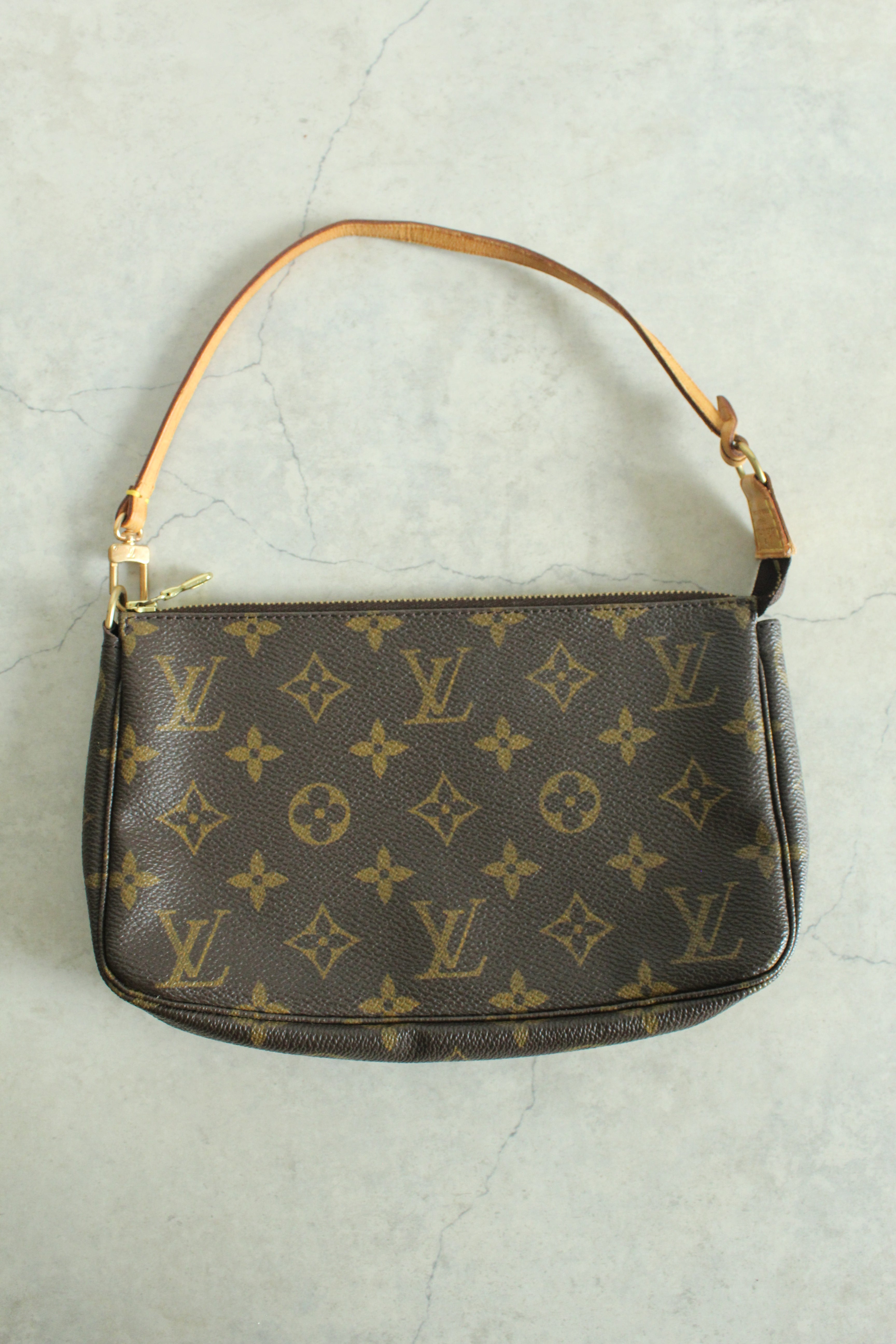 n*P様 Louis Vuitton Vintage Louis Vuitton Pochette Accessoires Monogram Canvas (M82766)