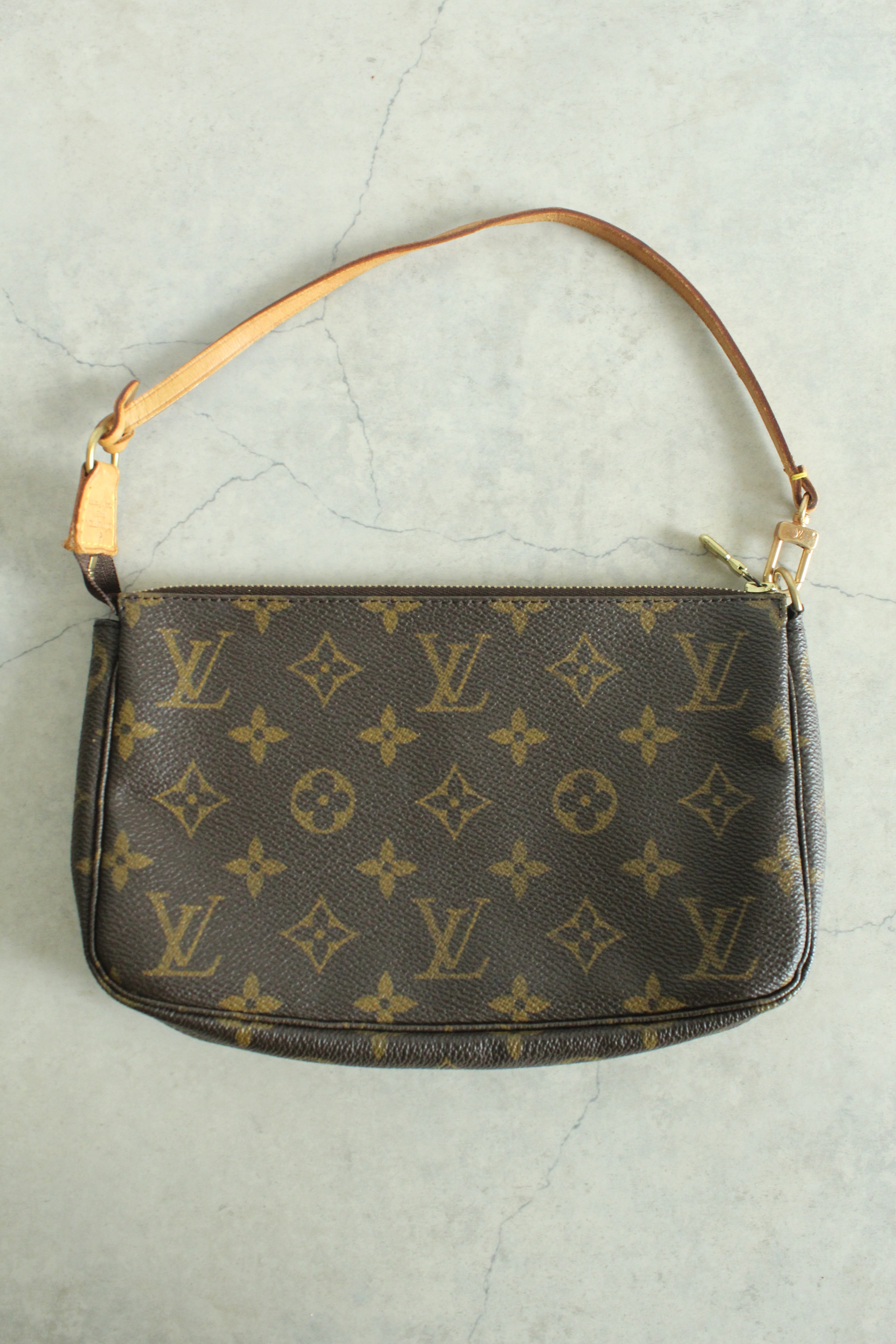 Pochette Accessoires Monogram Canvas (M82766)