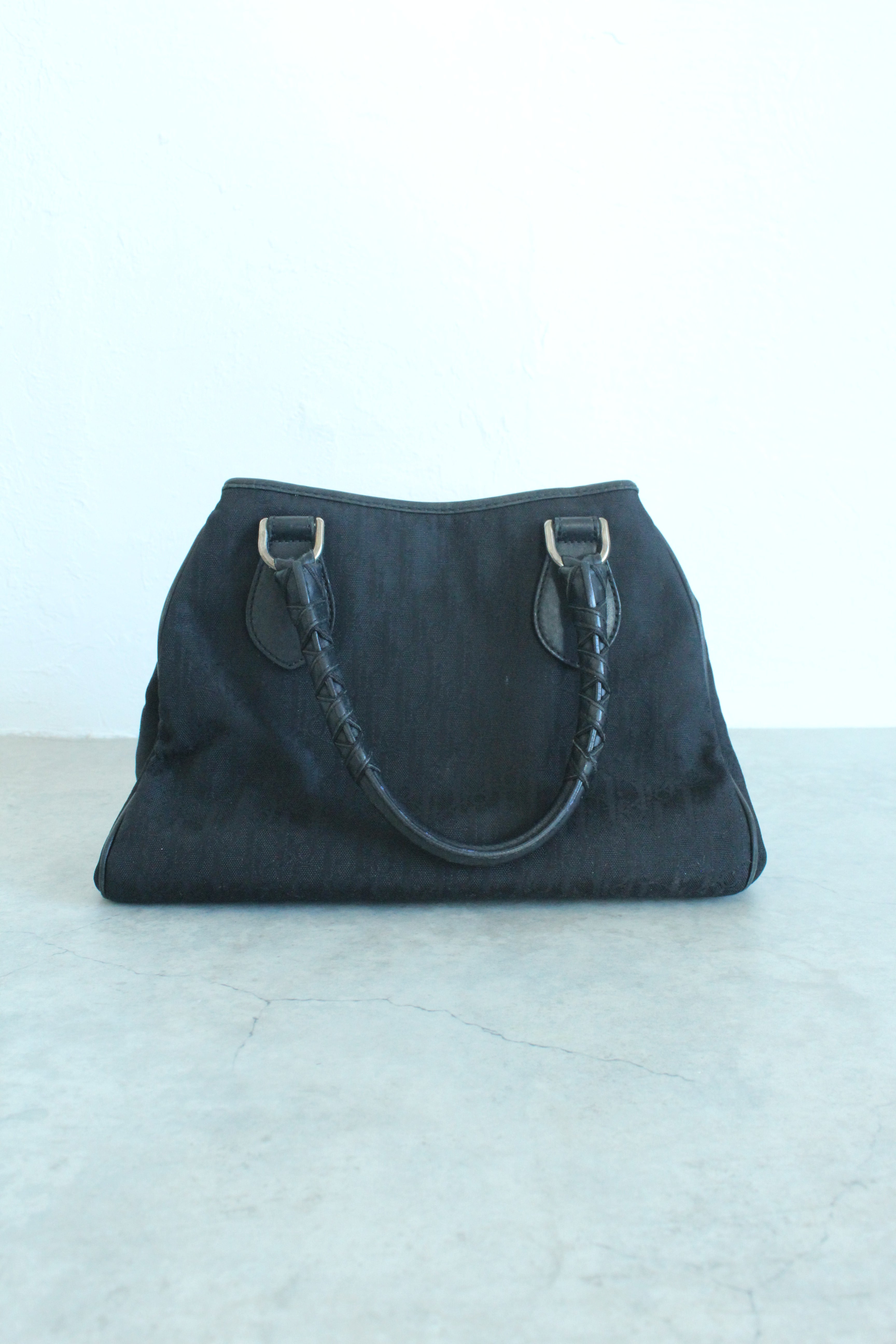 Lovely Oblique Canvas Bag in Black