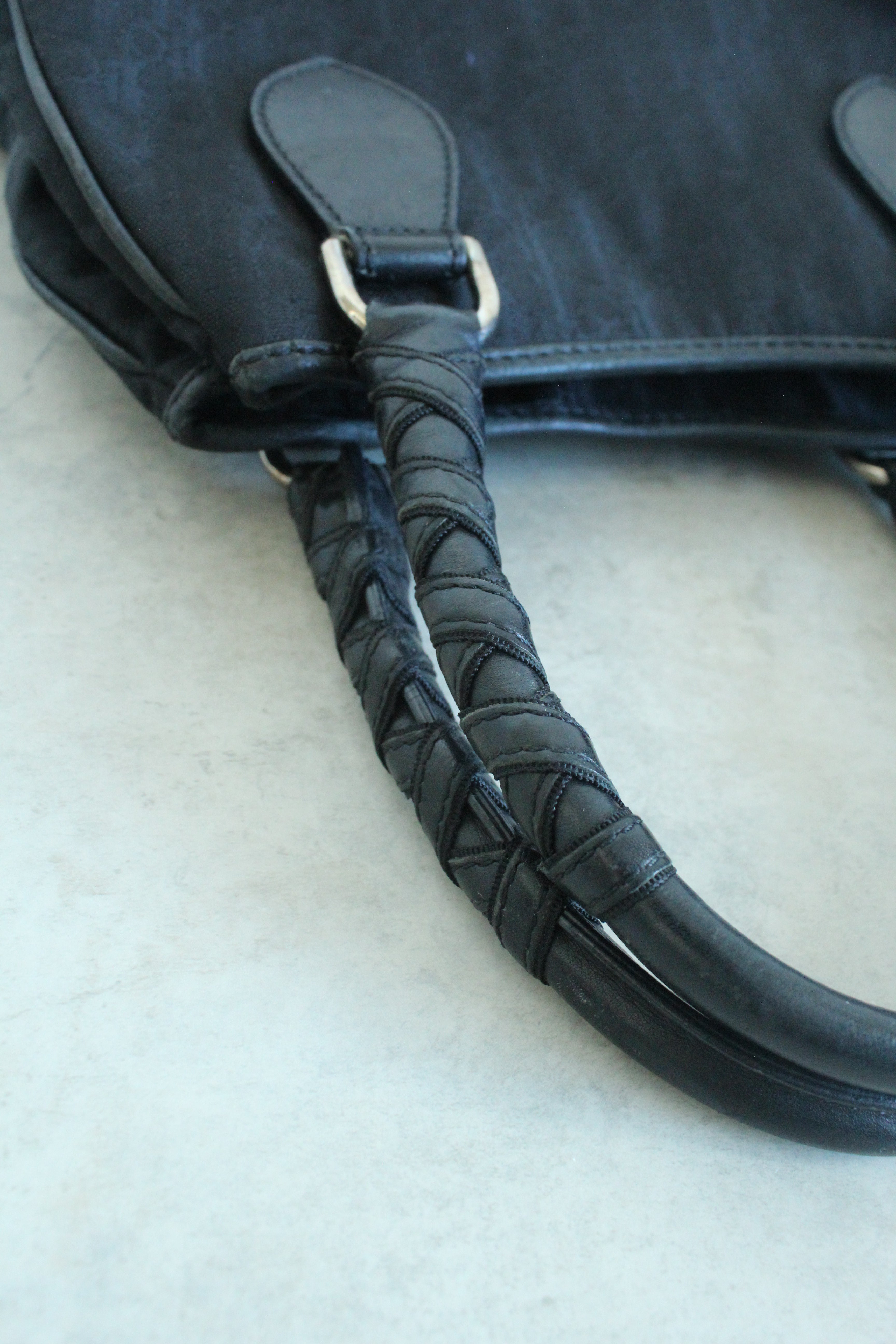 Lovely Oblique Canvas Bag in Black