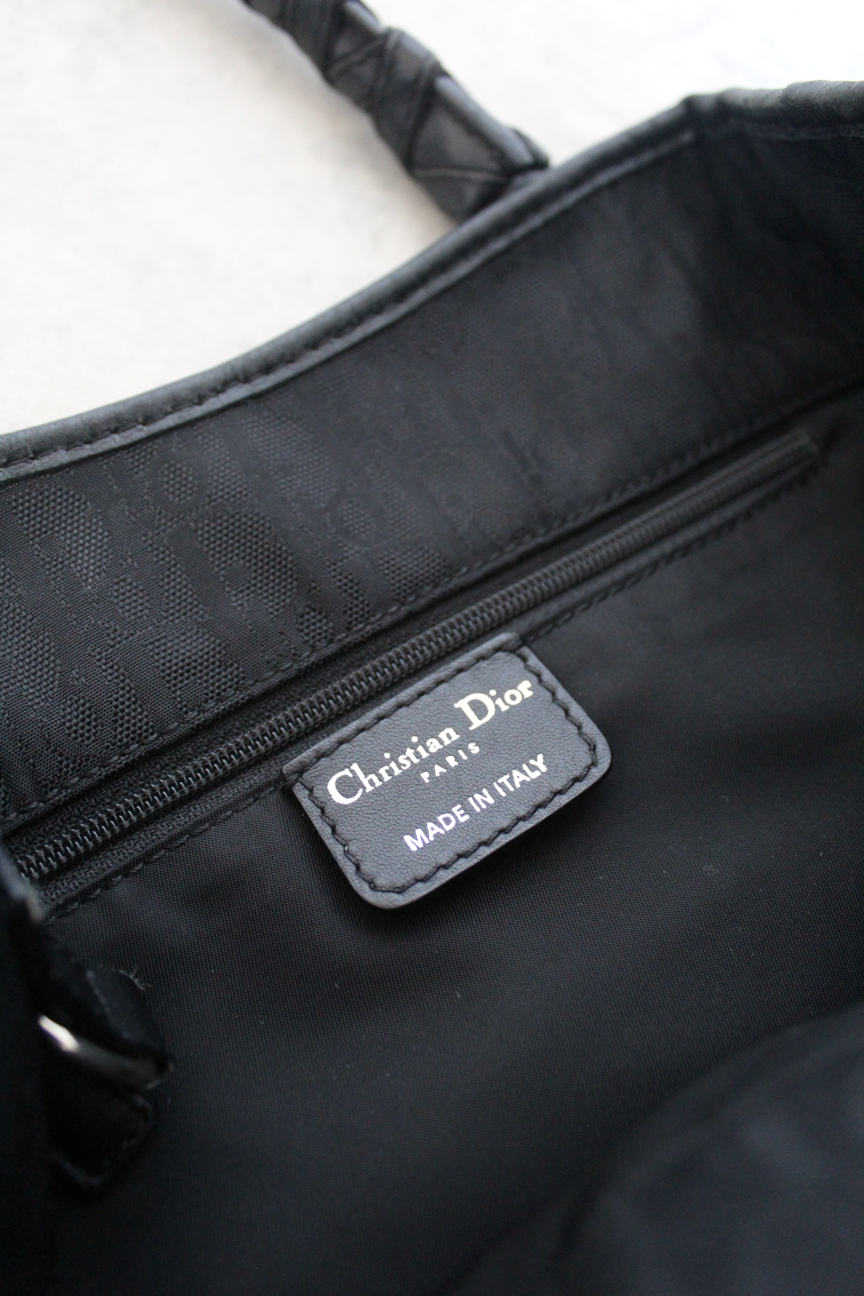Lovely Oblique Canvas Bag in Black