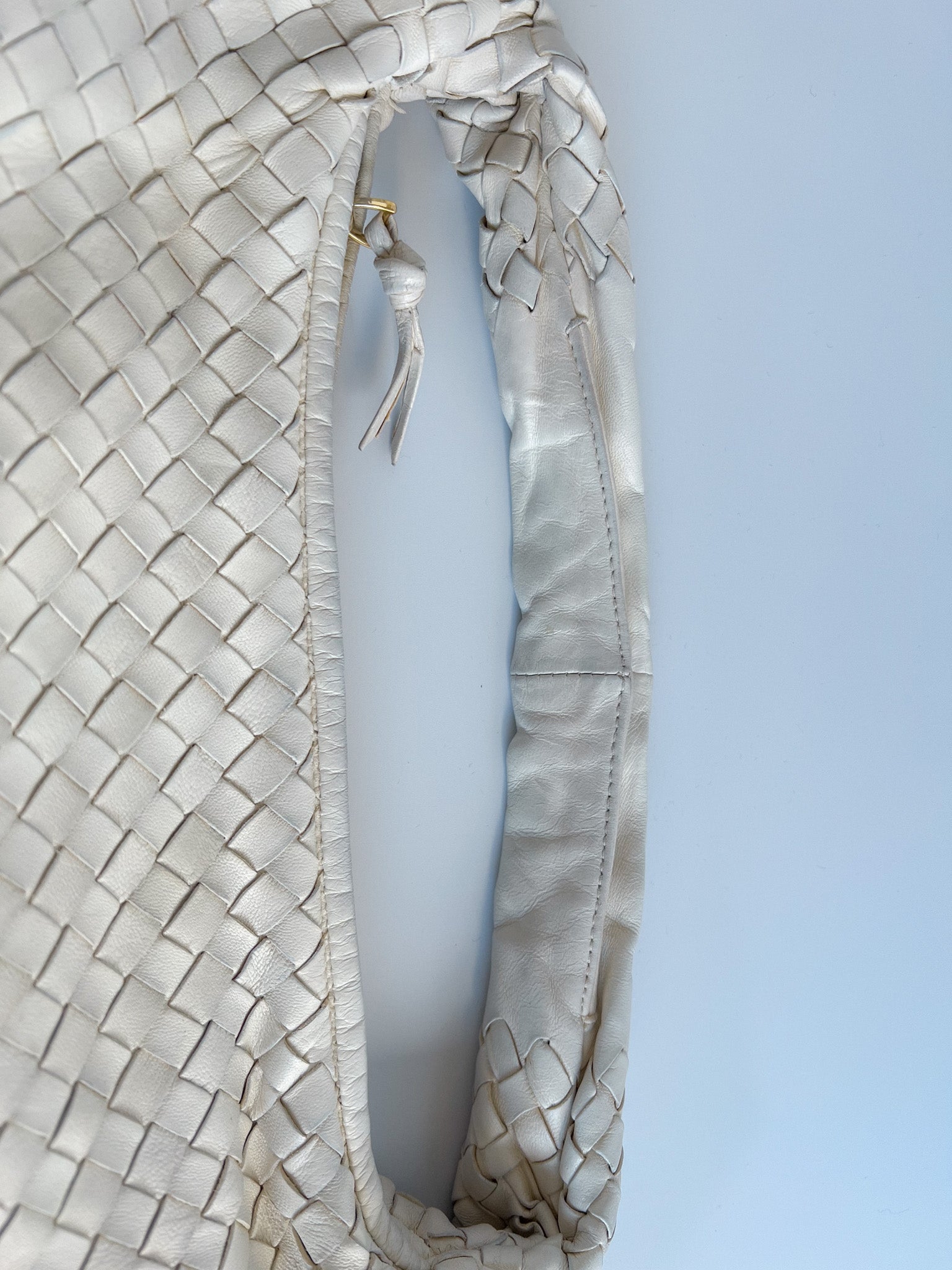 Medium Intrecciato Hobo Bag in White