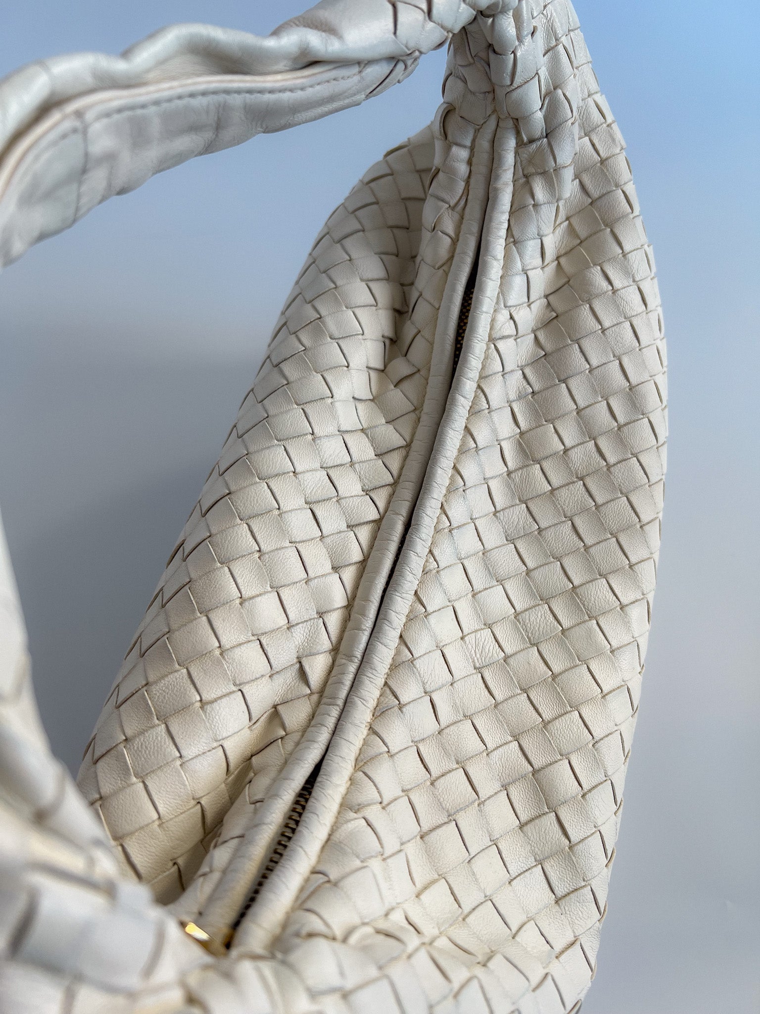 Medium Intrecciato Hobo Bag in White