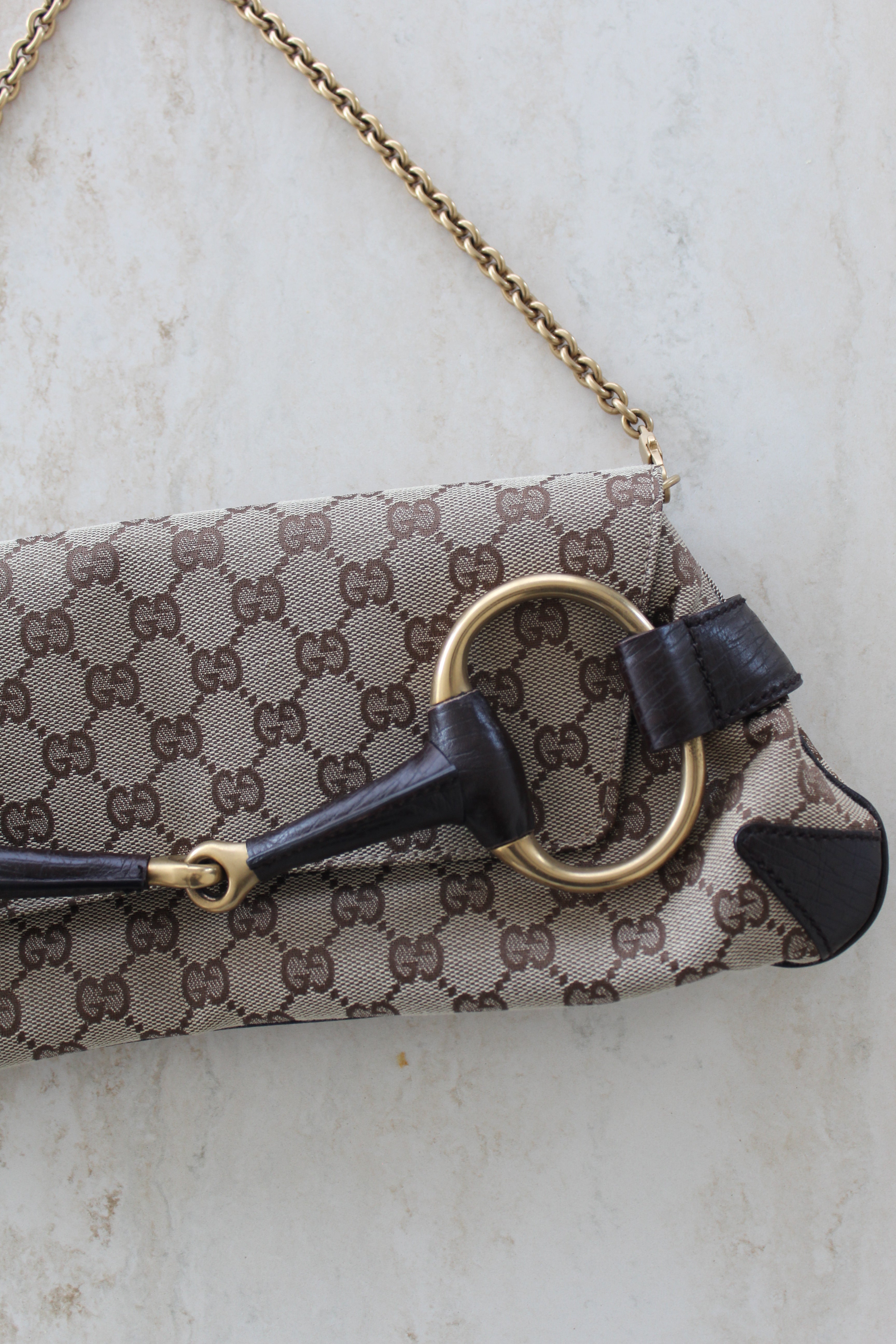 Oversized Horserbit Chain Clutch Bag