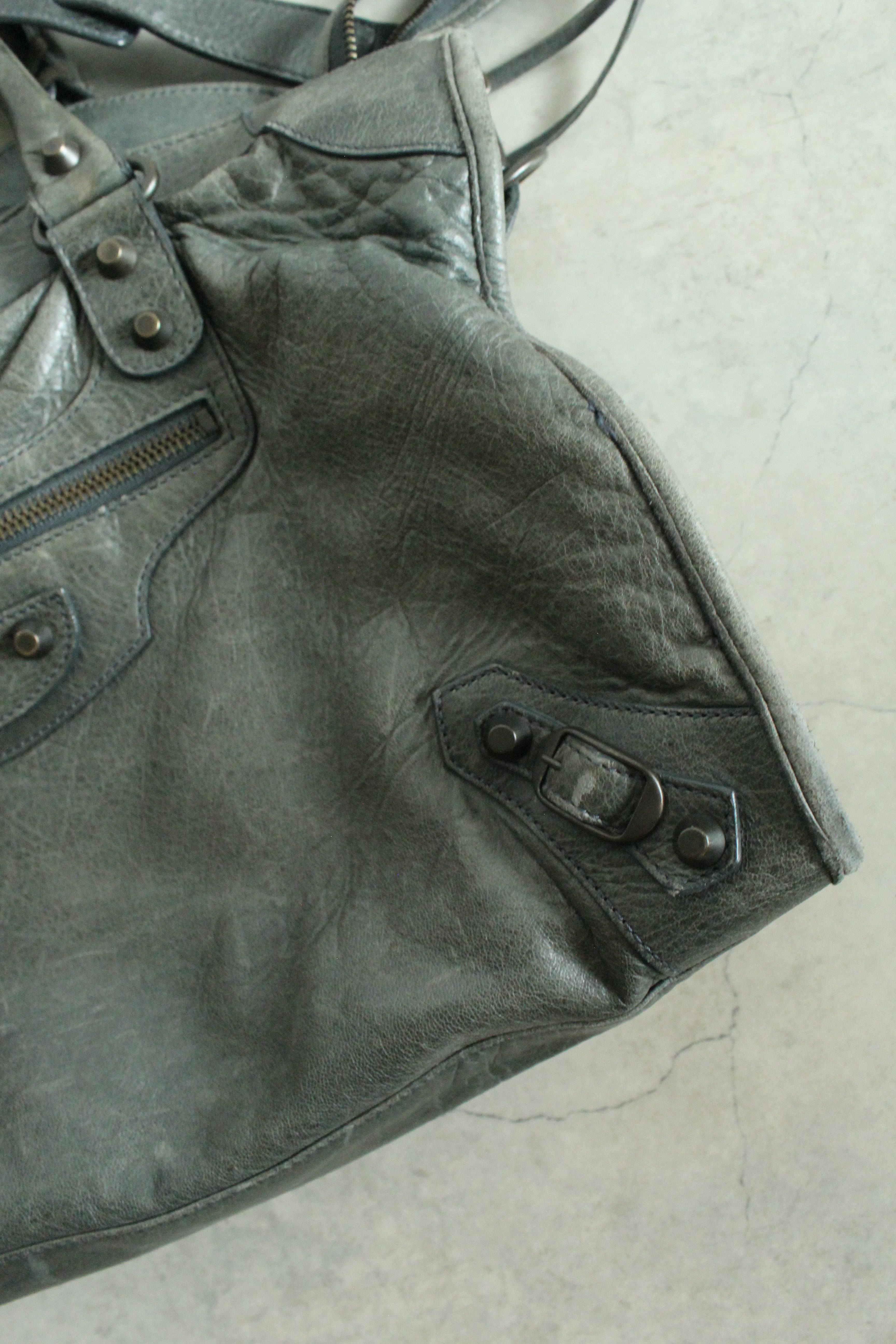 S/S 2011 Motorcycle City Medium in Gris Tarmac