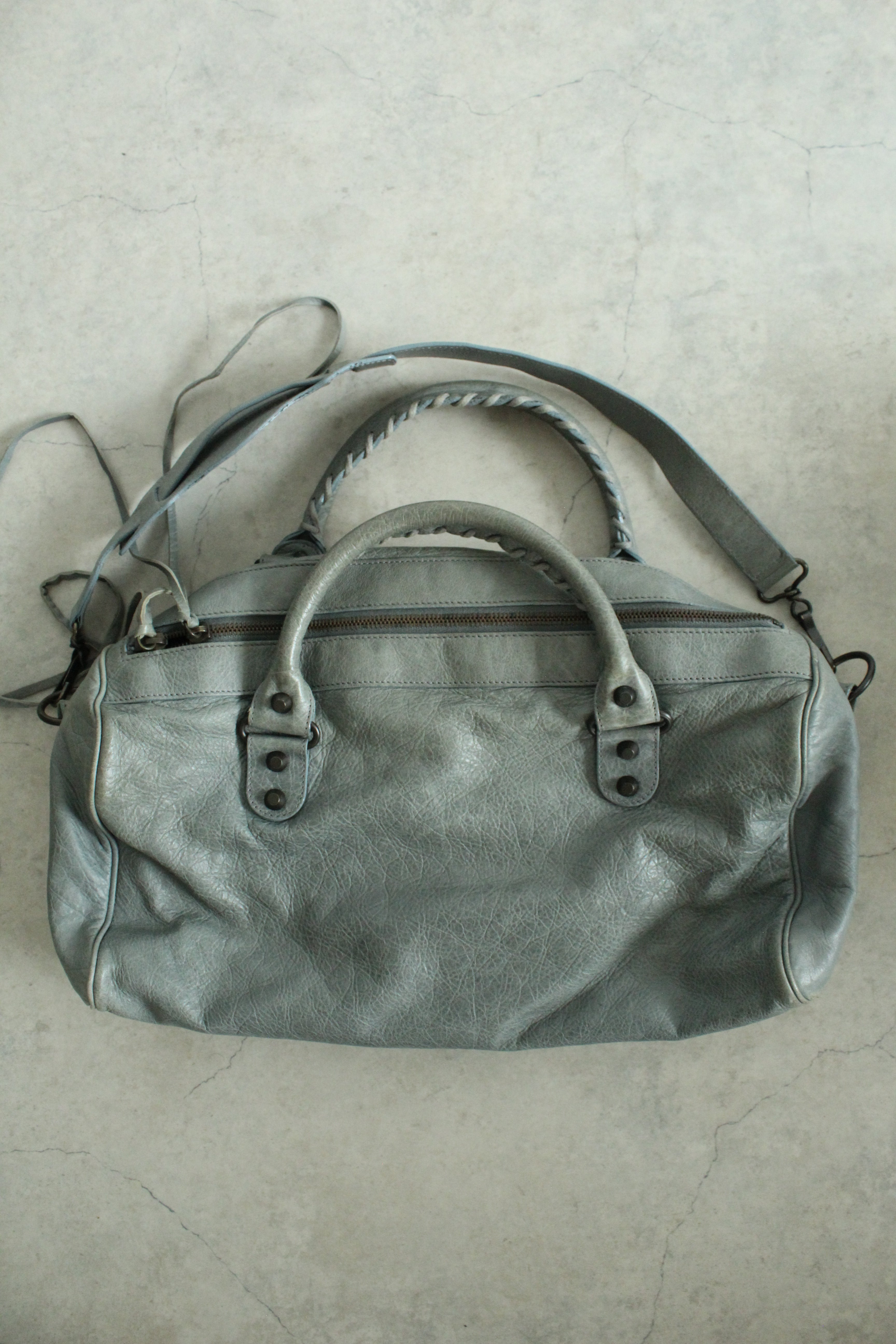 Motorcycle Twiggy in classic hardware in blue-grey
