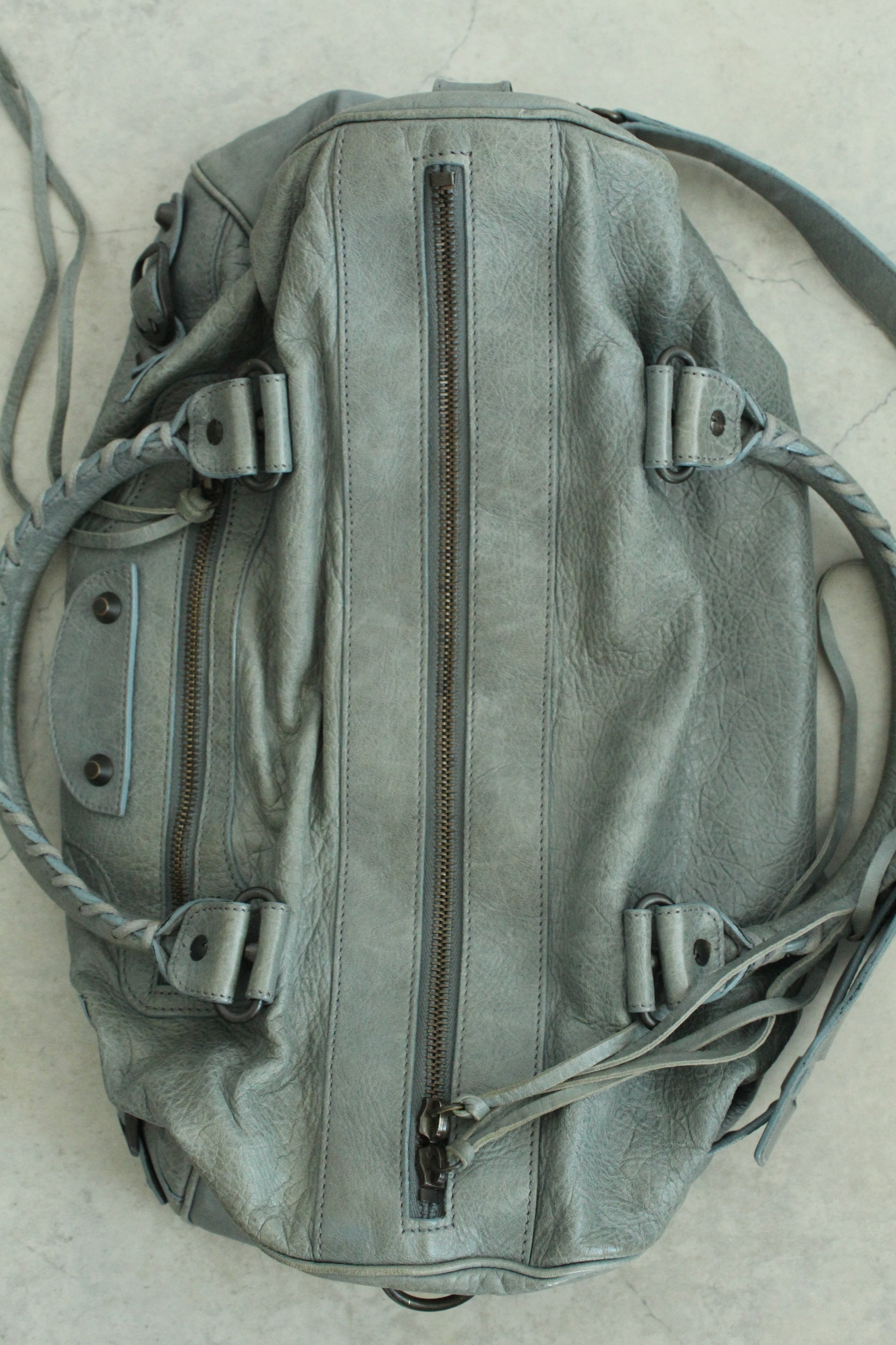 Motorcycle Twiggy in classic hardware in blue-grey