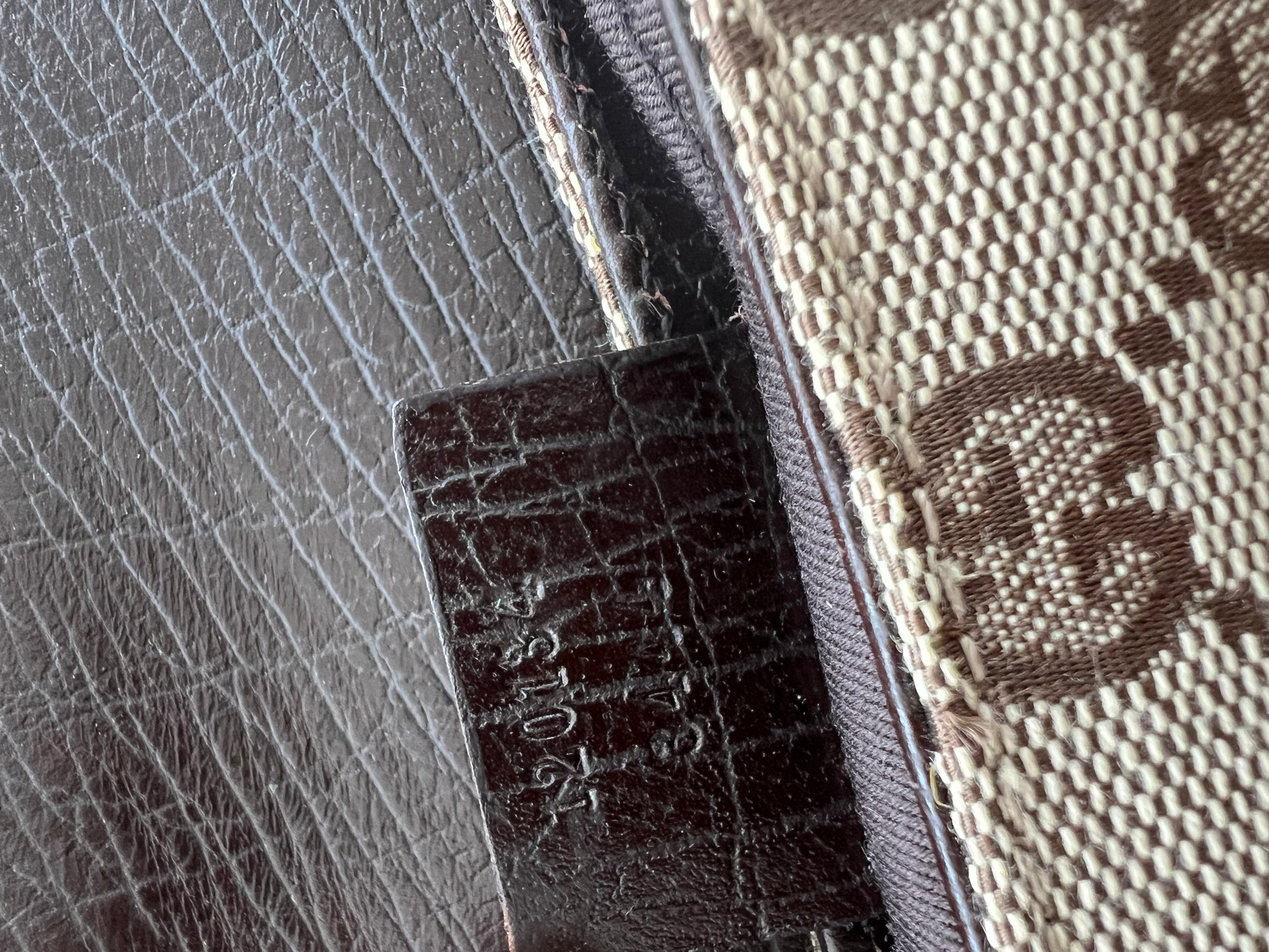 Oversized Horserbit Chain Clutch Bag