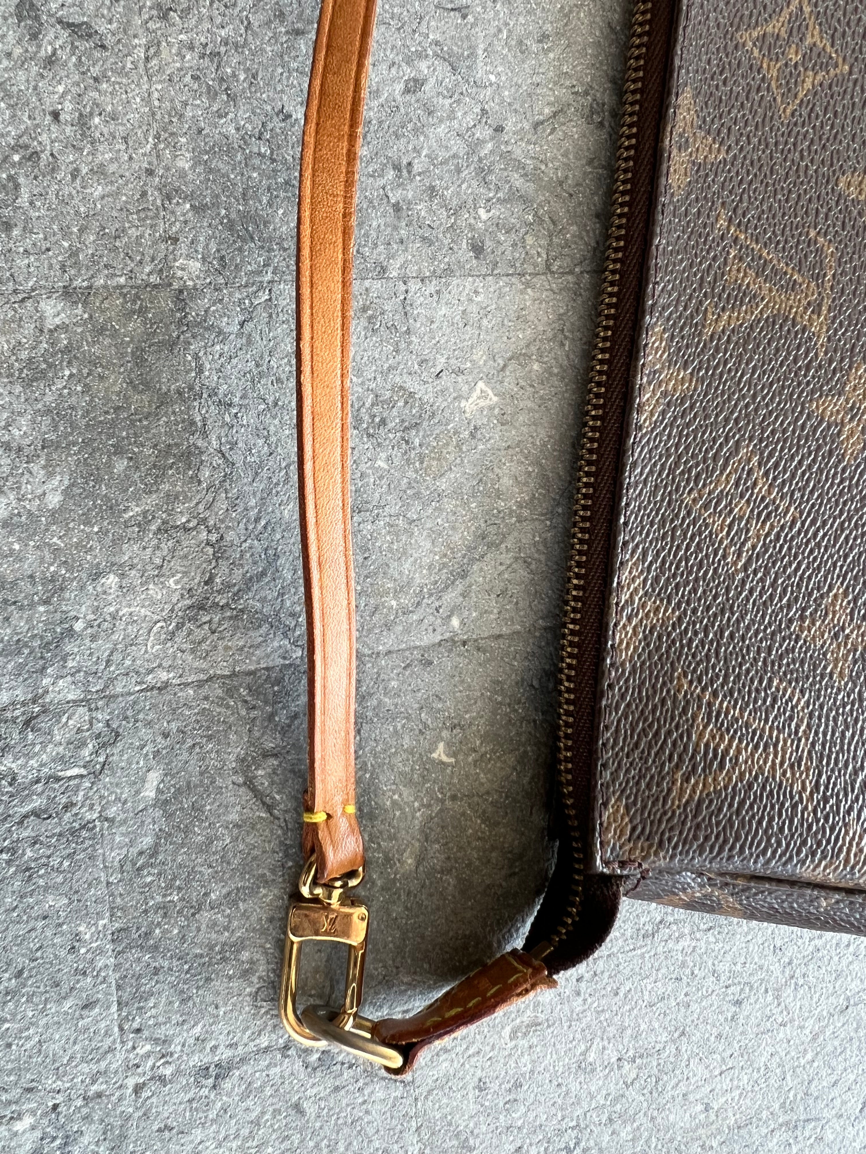 Monogram Pochette Accessoires SL1000