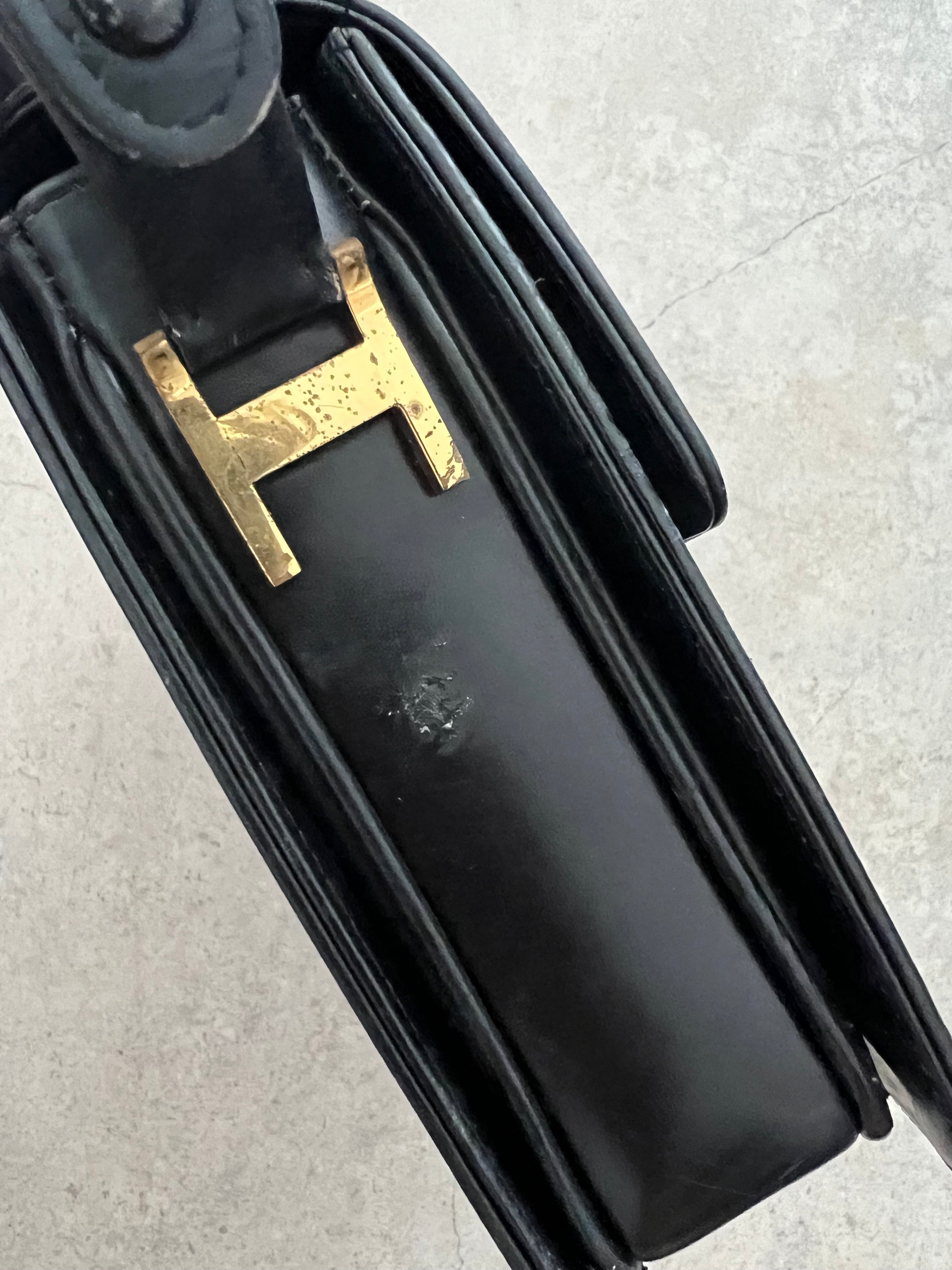 Paris Sulky Shoulder bag with Horse Carriage Clasp