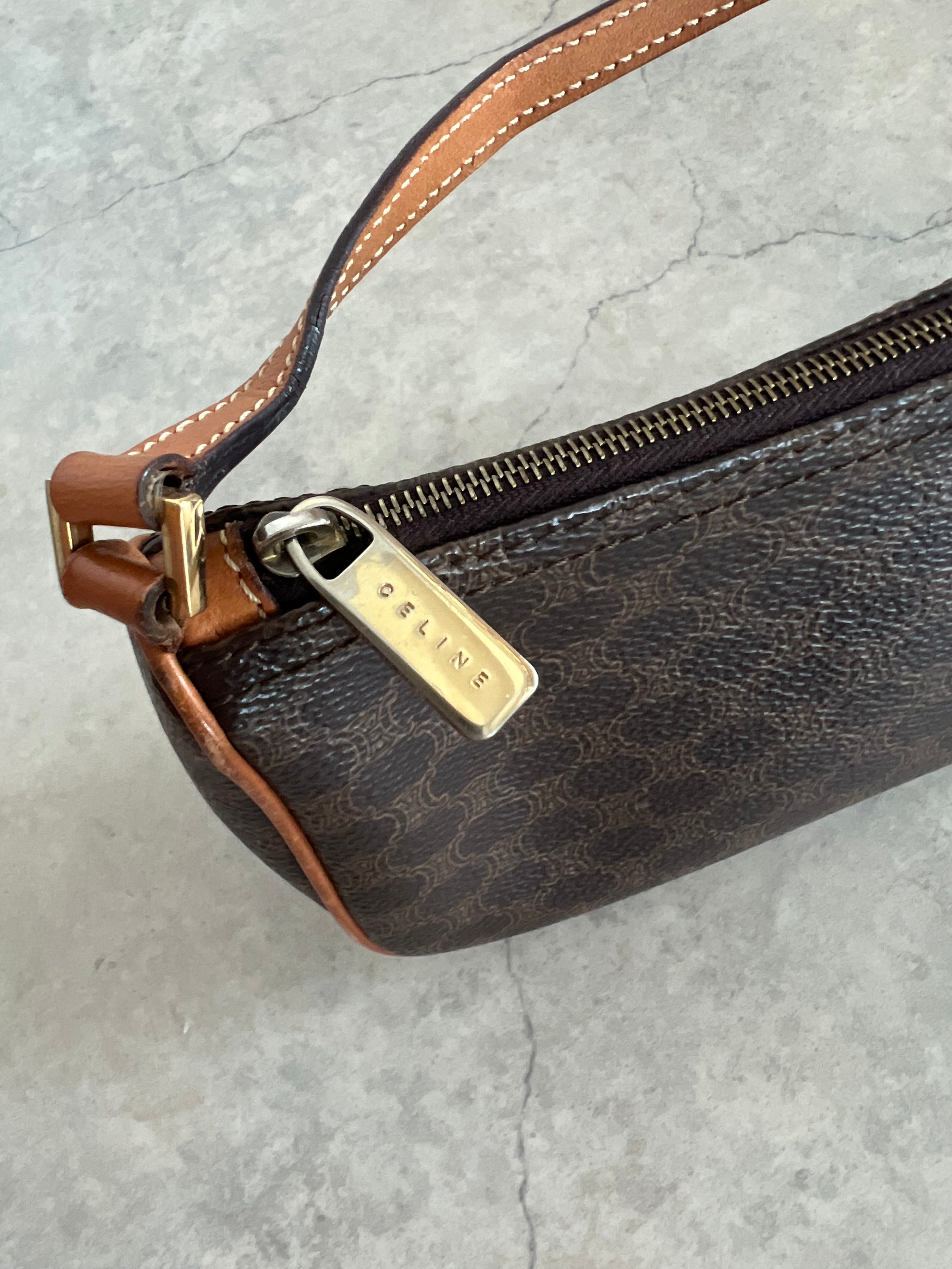 Macadam accessory pouch