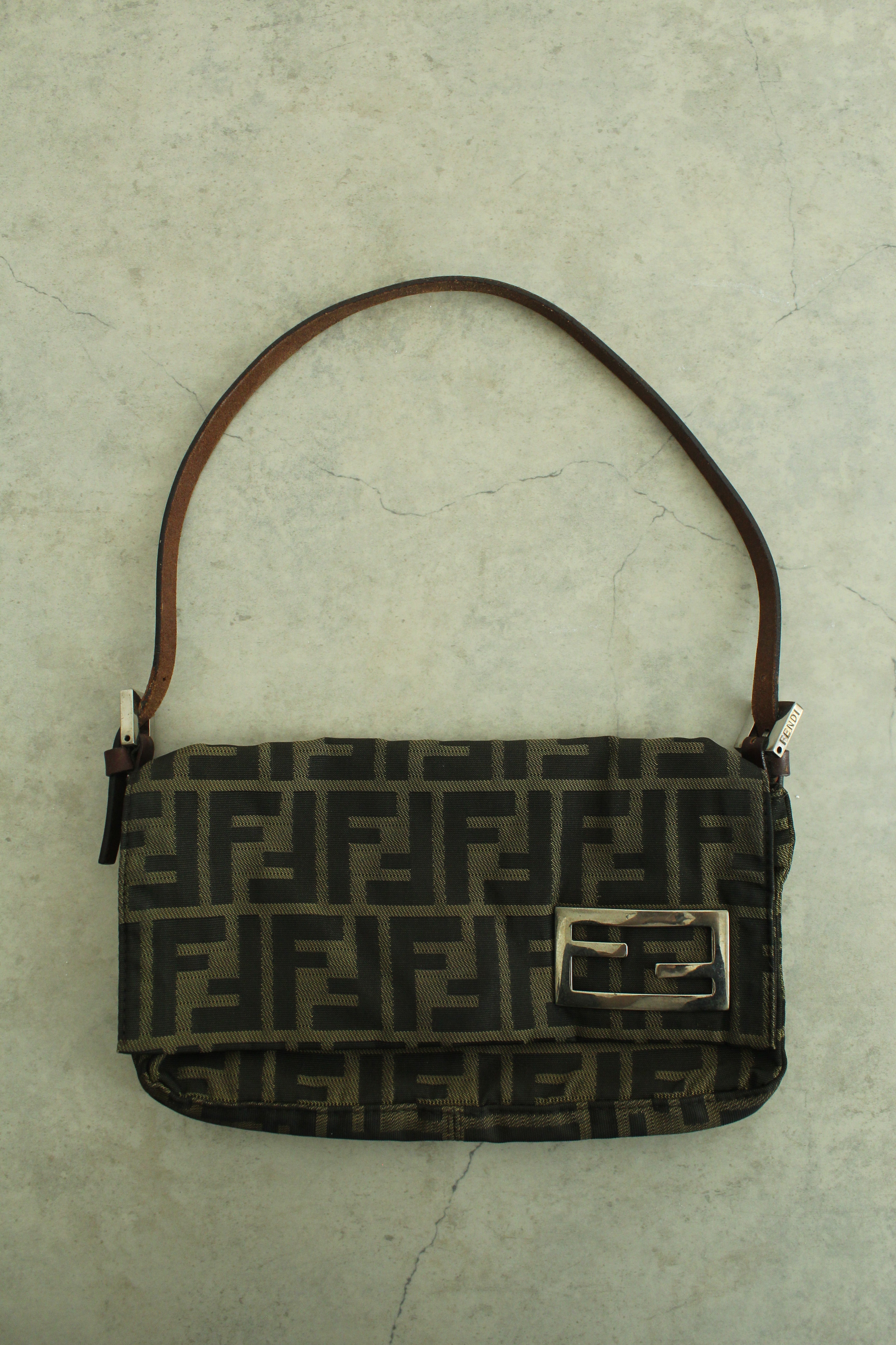Small zucca baguette handbag