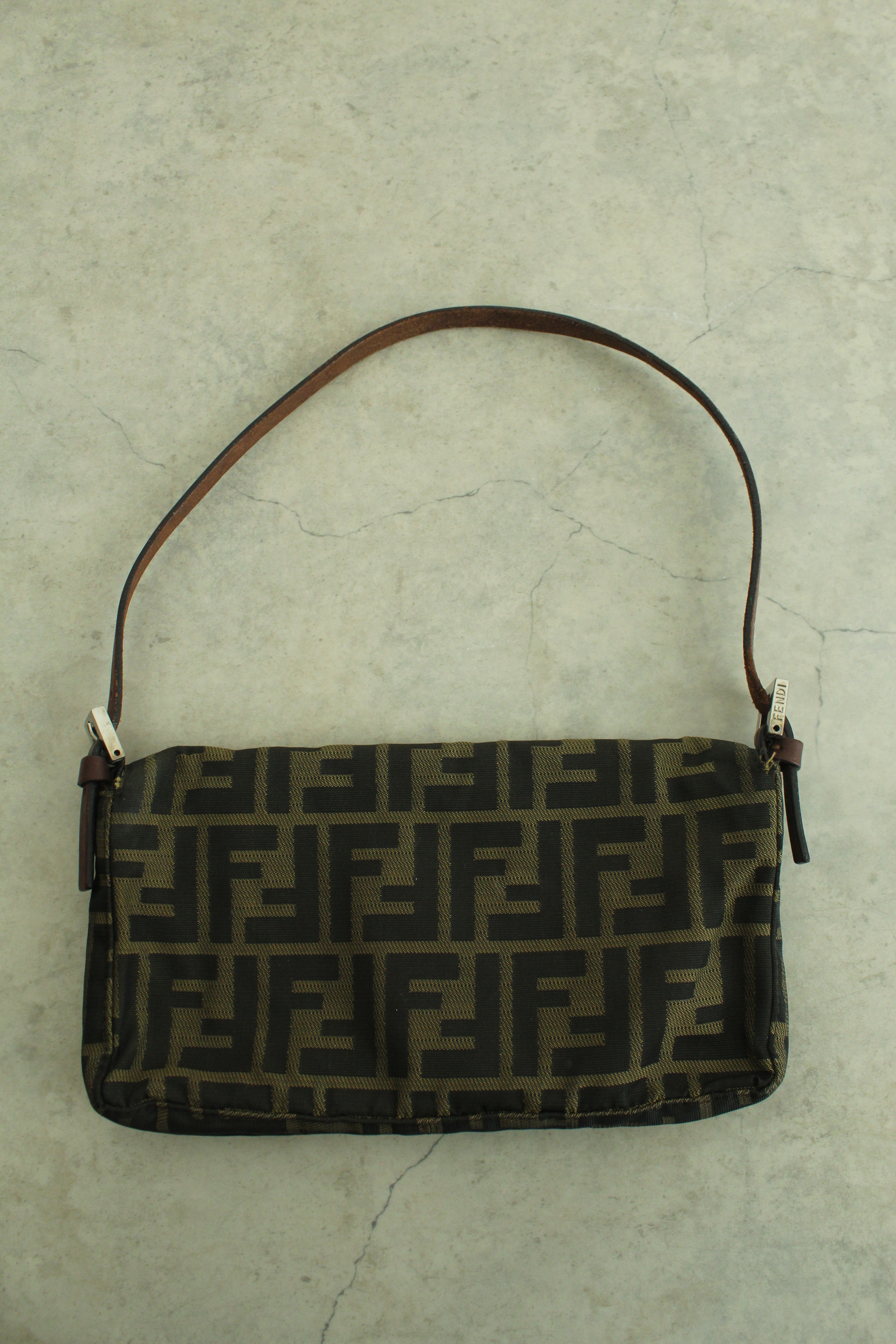 Small zucca baguette handbag